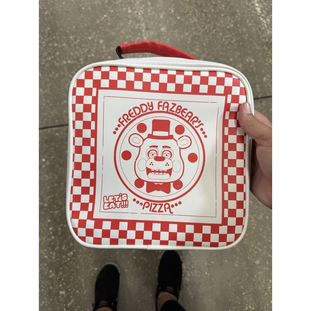 Five Nights At Freddy's Pizza Box Lunch Bag New With Tags Hot Topic Exclusive